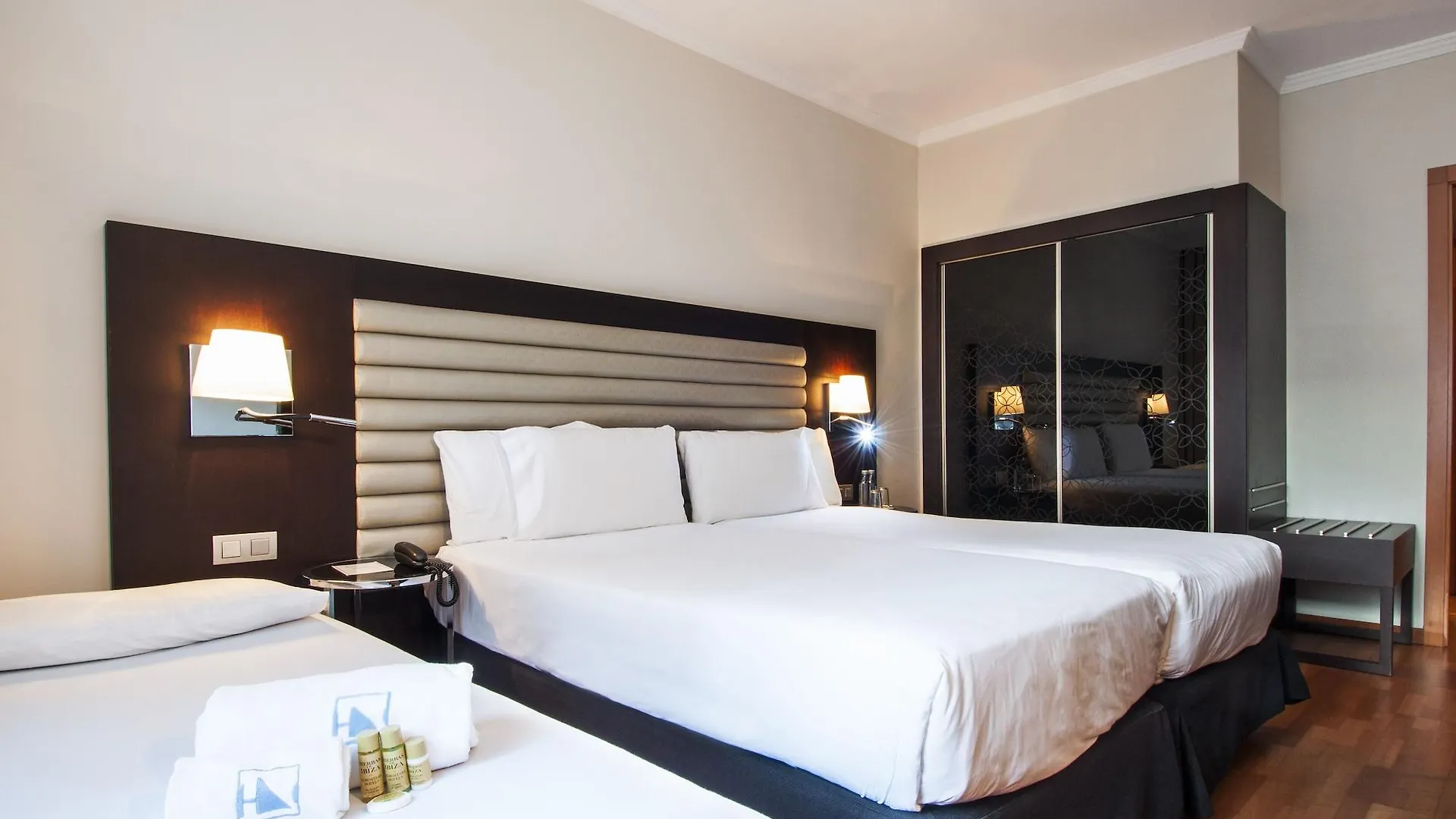 **** Hotel Exe Cristal Palace Barcelona Spain