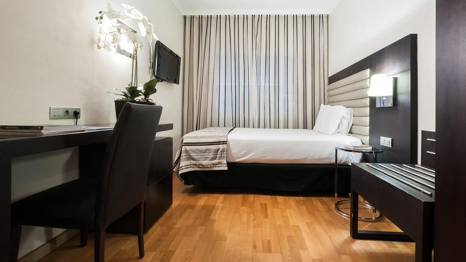 Exe Cristal Palace Barcelona Hotel