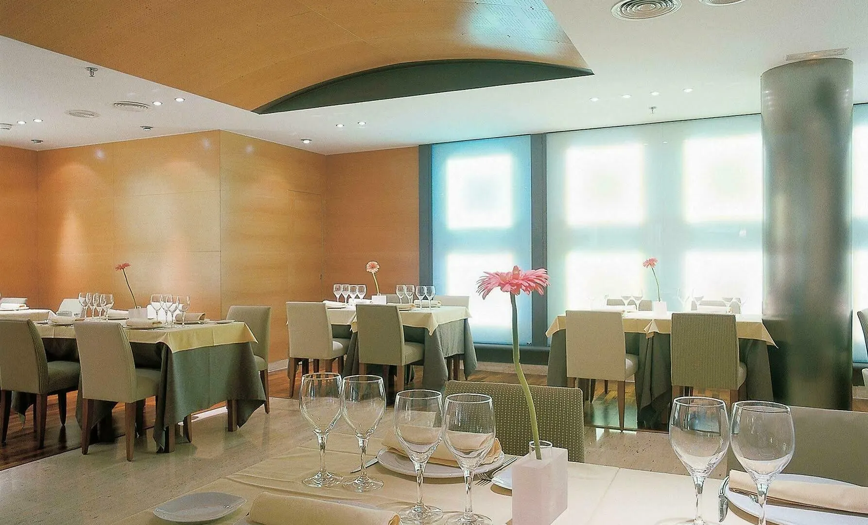 Exe Cristal Palace Barcelona Hotel