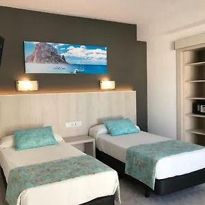 https://hostal-cervantes.ibizaislandhotels.net