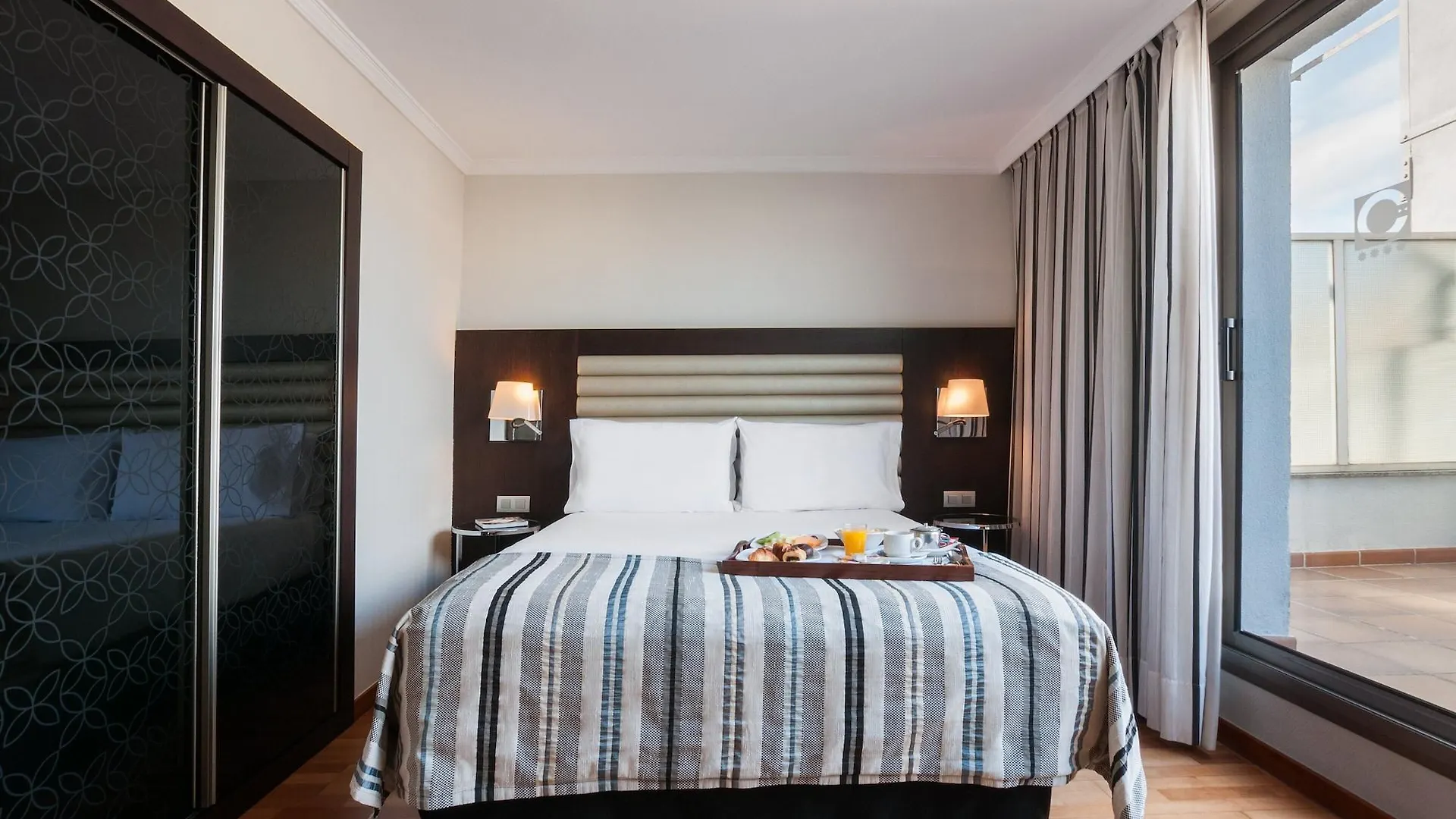 Exe Cristal Palace Barselona