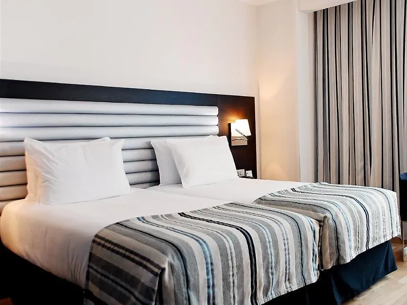 Exe Cristal Palace Barselona Otel